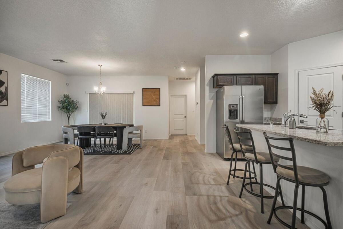Modern Home 3Br Next To Airport & Netflix Albuquerque Exterior photo