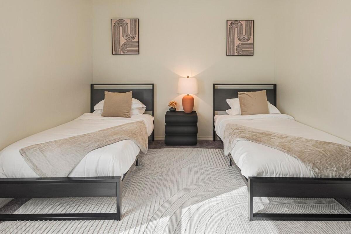 Modern Home 3Br Next To Airport & Netflix Albuquerque Exterior photo